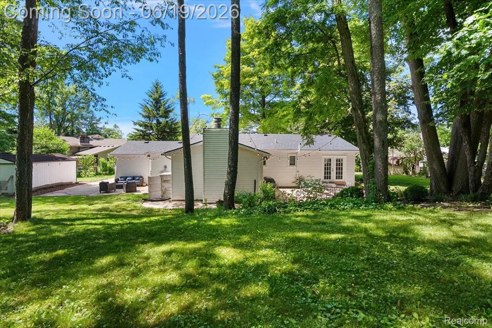 11387 Mart Road Green Oak Township, MI 48189