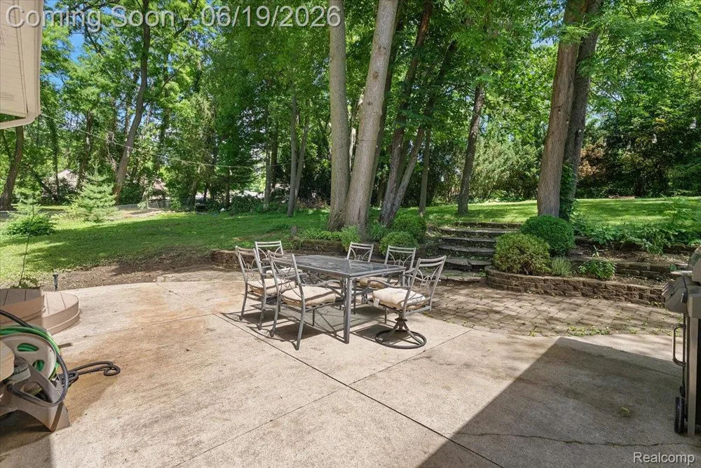 11387 Mart Road Green Oak Township, MI 48189