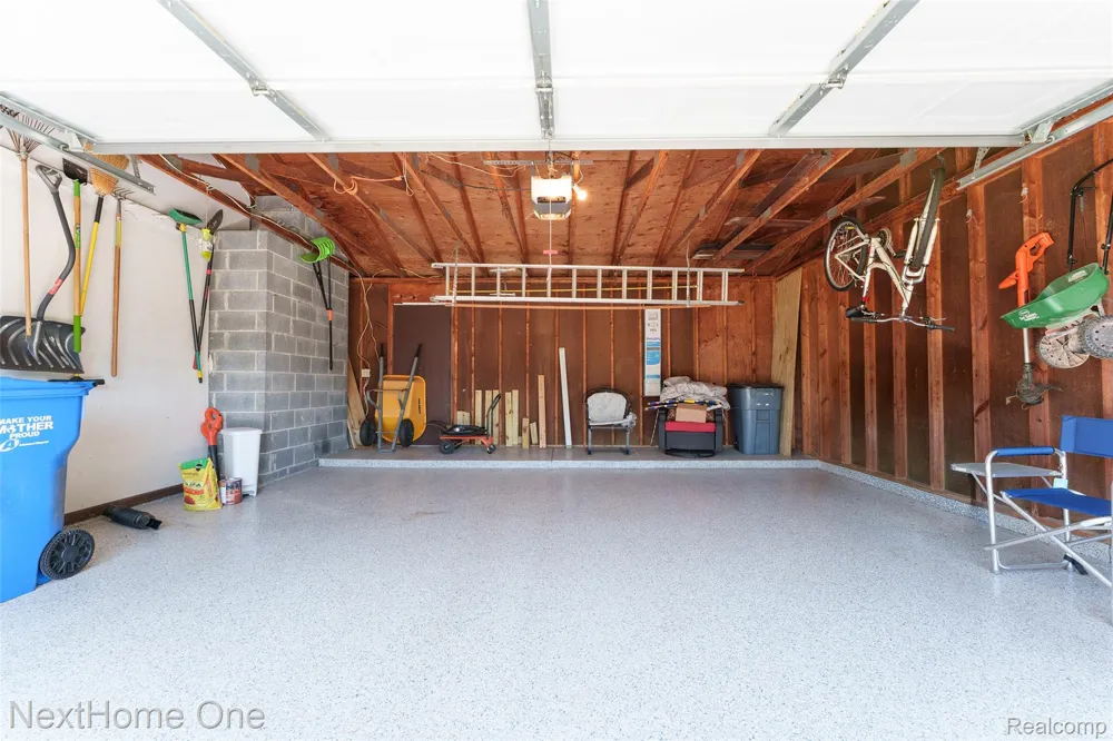 6448 Grand Circle Drive Genoa Township, MI 48116