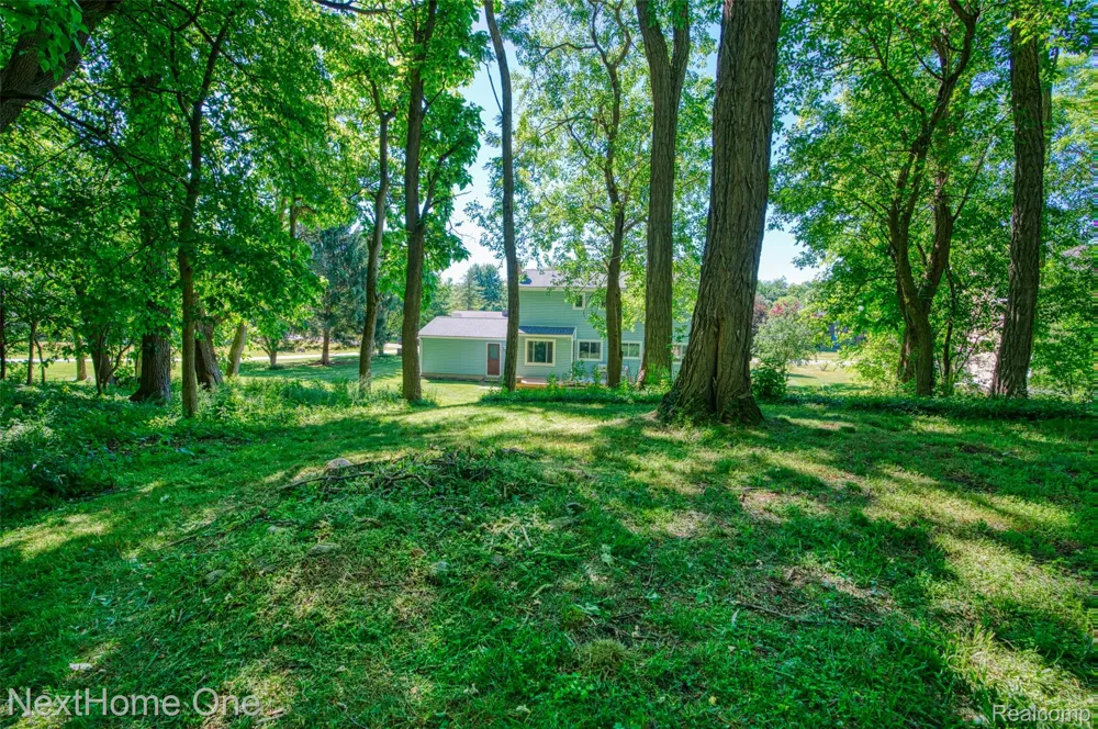 6448 Grand Circle Drive Genoa Township, MI 48116