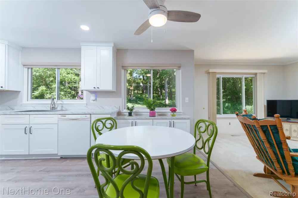 6448 Grand Circle Drive Genoa Township, MI 48116
