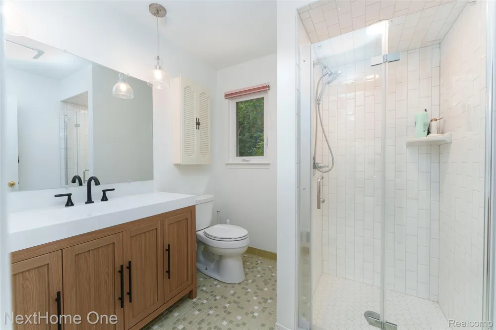 6448 Grand Circle Drive Genoa Township, MI 48116