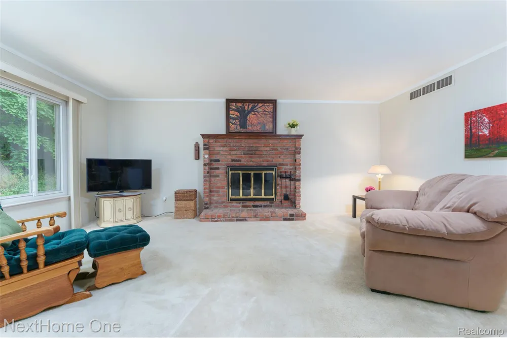 6448 Grand Circle Drive Genoa Township, MI 48116