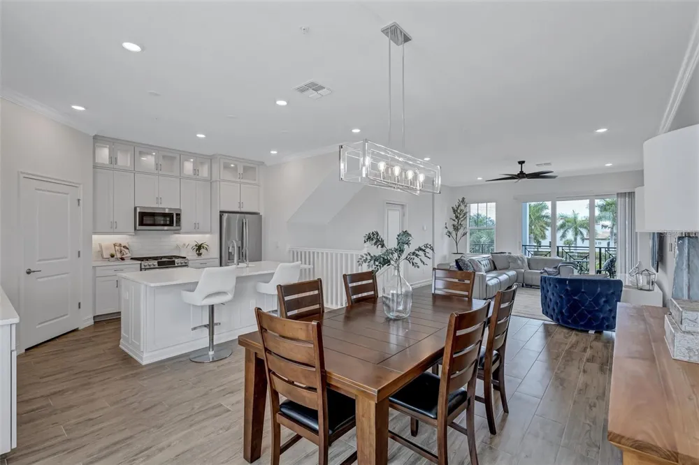 3027 BERMUDA SLOOP CIRCLE Ruskin, FL 33570