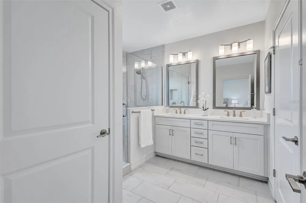 3027 BERMUDA SLOOP CIRCLE Ruskin, FL 33570