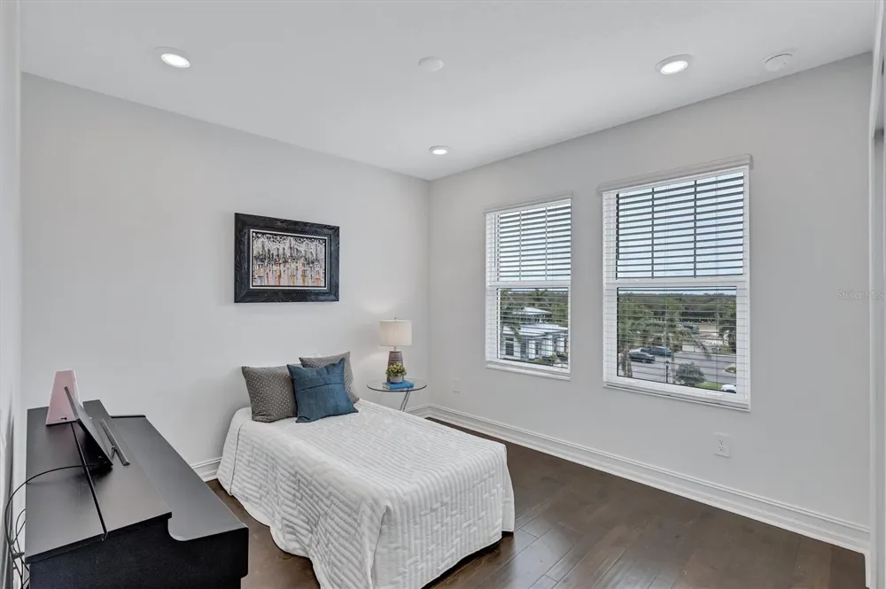 3027 BERMUDA SLOOP CIRCLE Ruskin, FL 33570