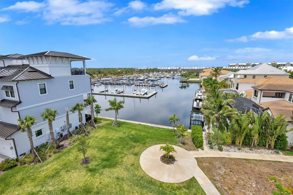 3027 BERMUDA SLOOP CIRCLE Ruskin, FL 33570