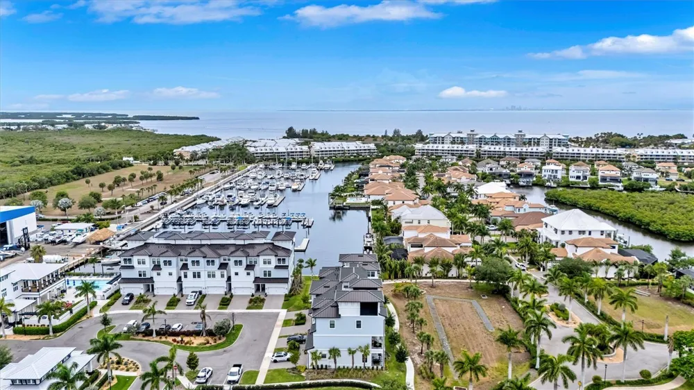 3027 BERMUDA SLOOP CIRCLE Ruskin, FL 33570