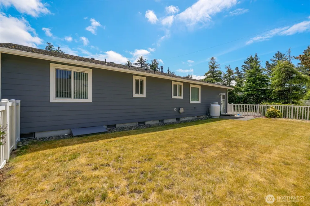 731 S Broadway Street Westport, WA 98595