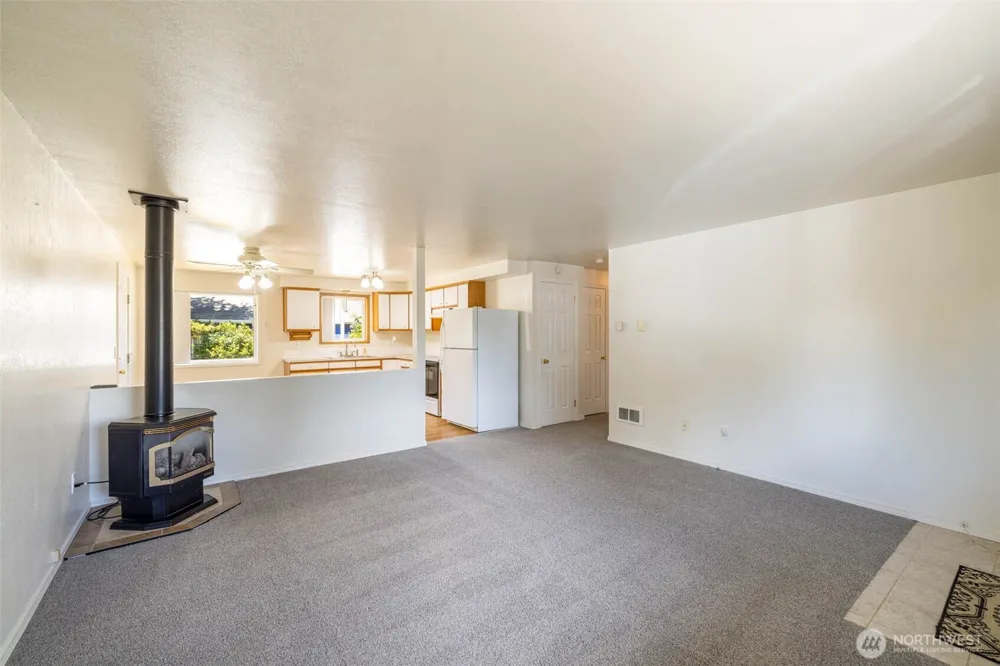 731 S Broadway Street Westport, WA 98595