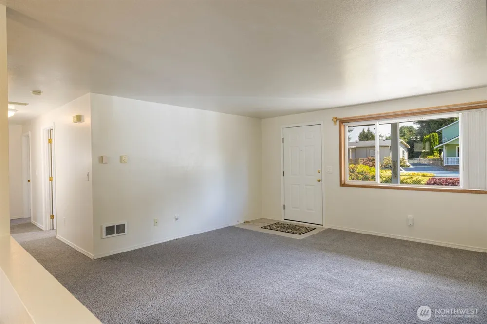 731 S Broadway Street Westport, WA 98595