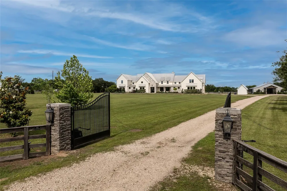 24118 Margerstadt Road Hockley, TX 77447