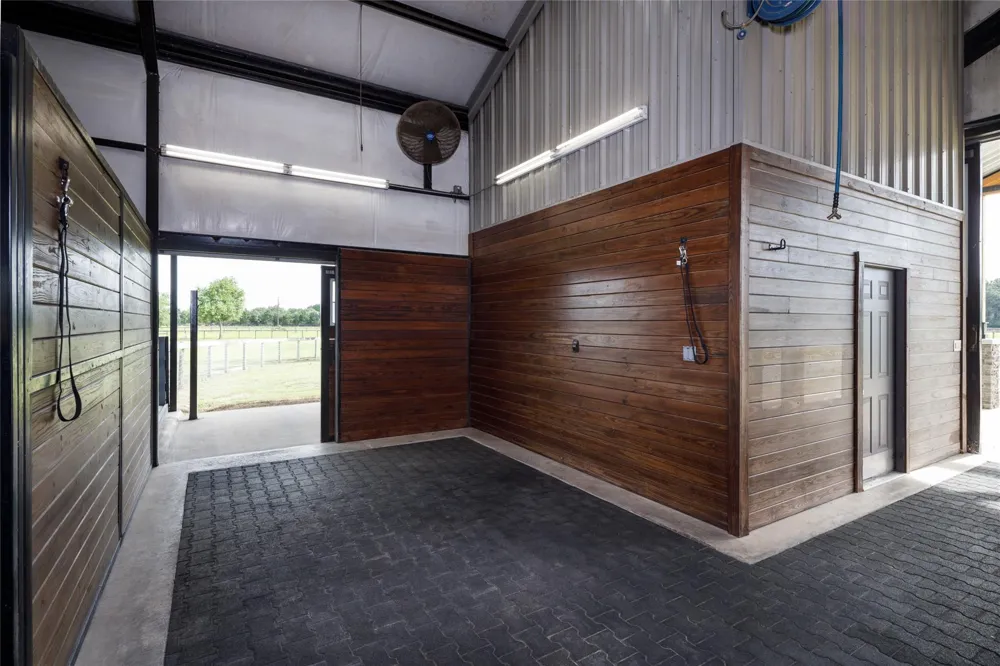 24118 Margerstadt Road Hockley, TX 77447