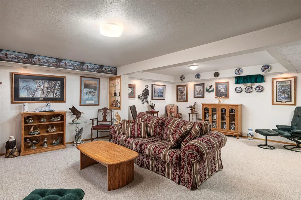 1003 S Elm Street La Crescent, MN 55947