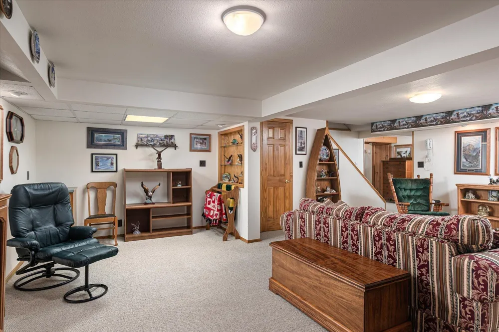 1003 S Elm Street La Crescent, MN 55947