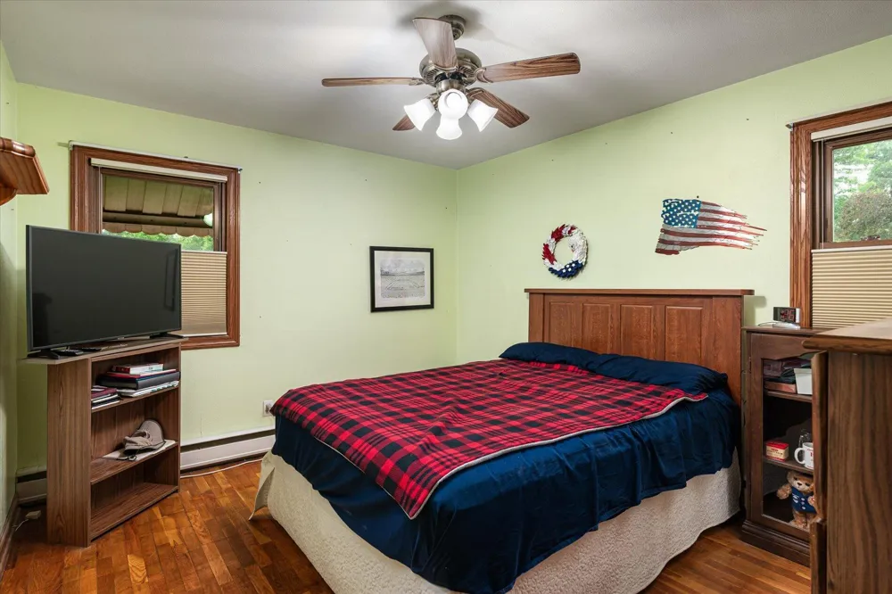 1003 S Elm Street La Crescent, MN 55947