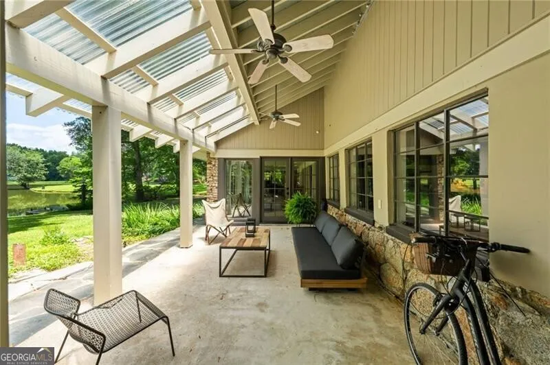 10180 Capps Ferry RD Chattahoochee Hills, GA 30268