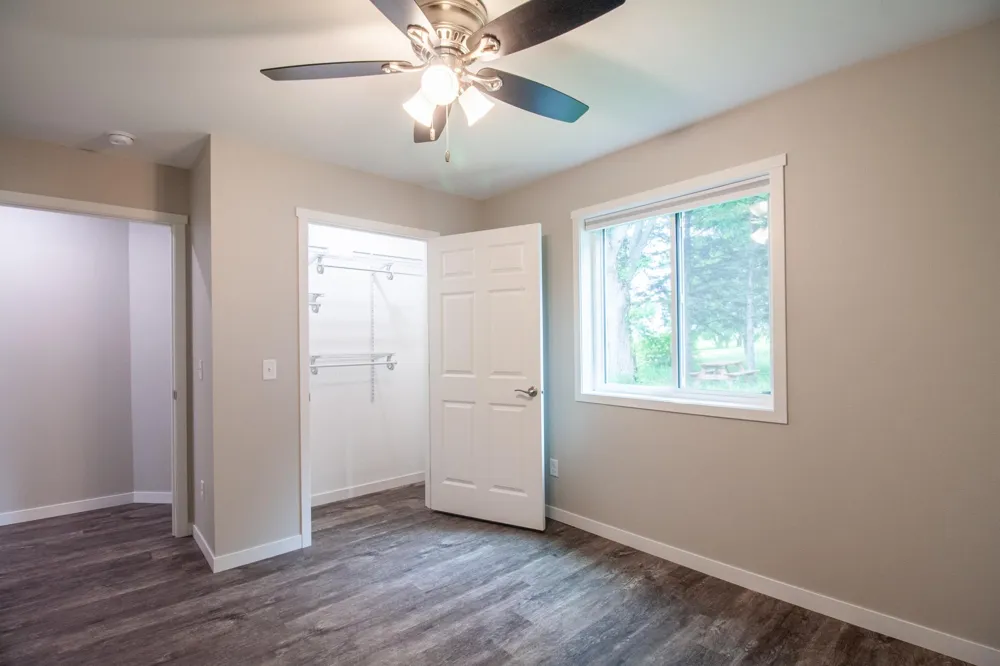 528 E St Charles Avenue Fergus Falls, MN 56537