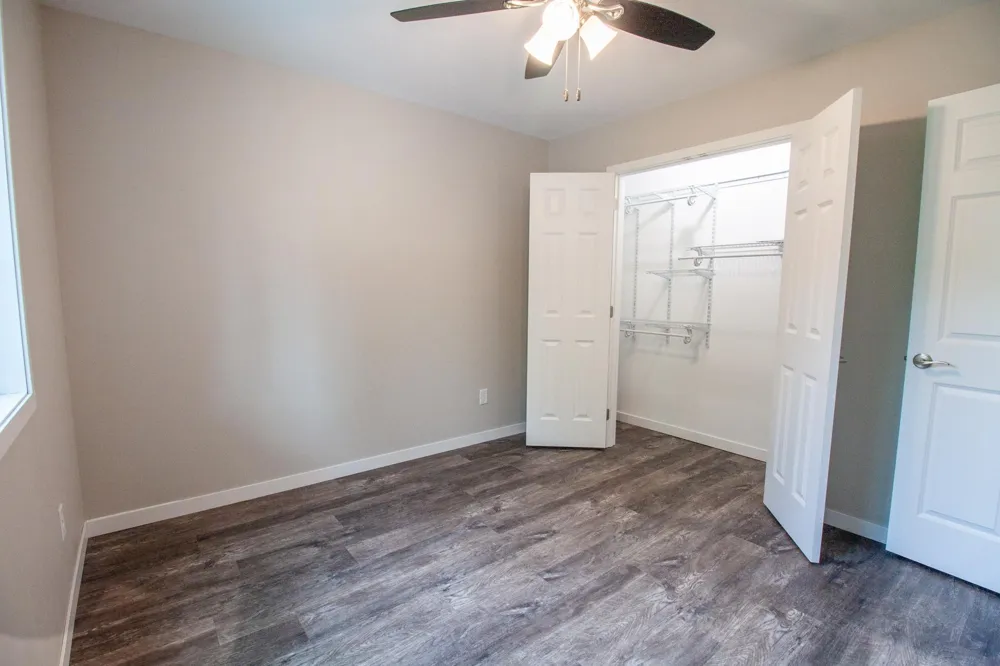 528 E St Charles Avenue Fergus Falls, MN 56537