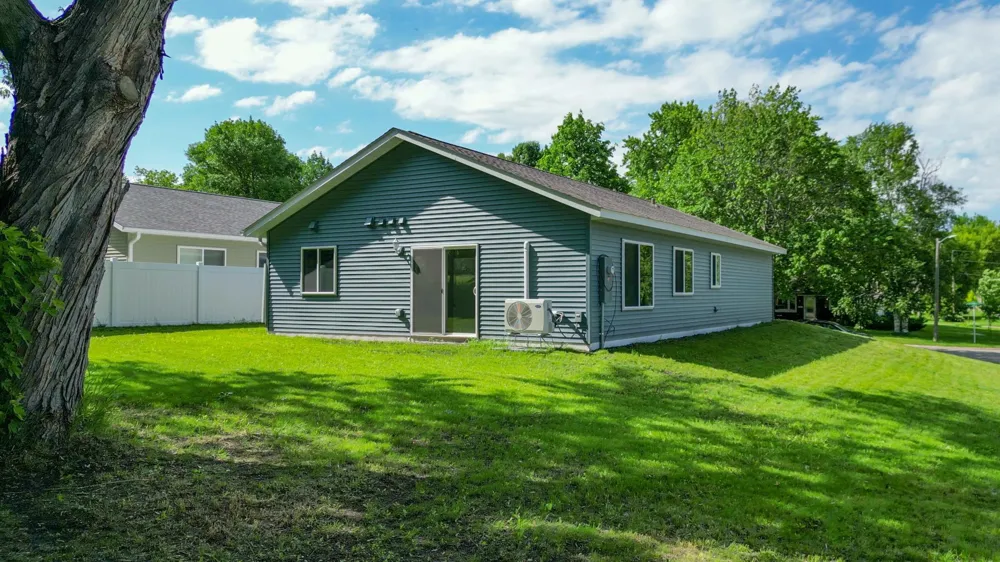 528 E St Charles Avenue Fergus Falls, MN 56537