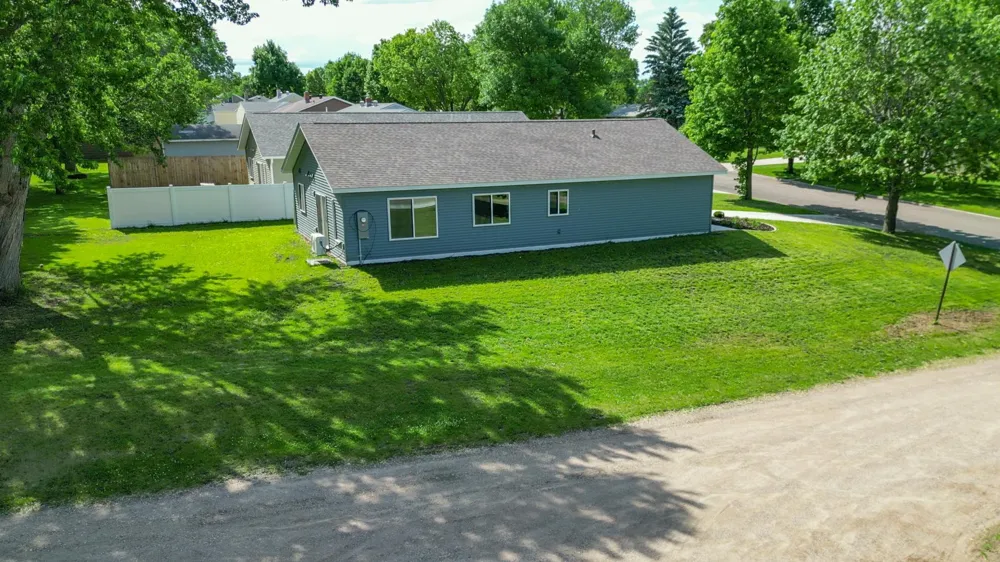 528 E St Charles Avenue Fergus Falls, MN 56537