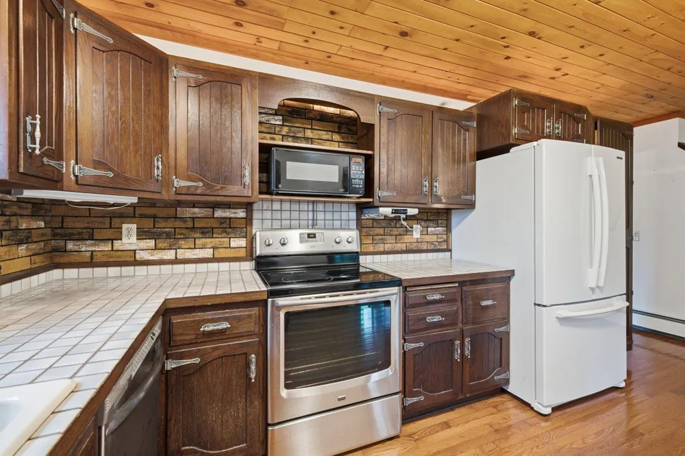 4913 Highway 25 Mountain Iron, MN 55768