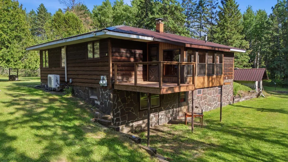 4913 Highway 25 Mountain Iron, MN 55768