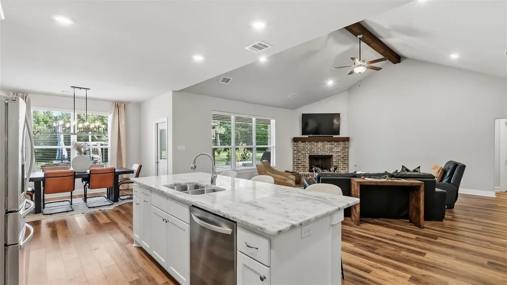 10468 Cornwall Lane Iola, TX 77861