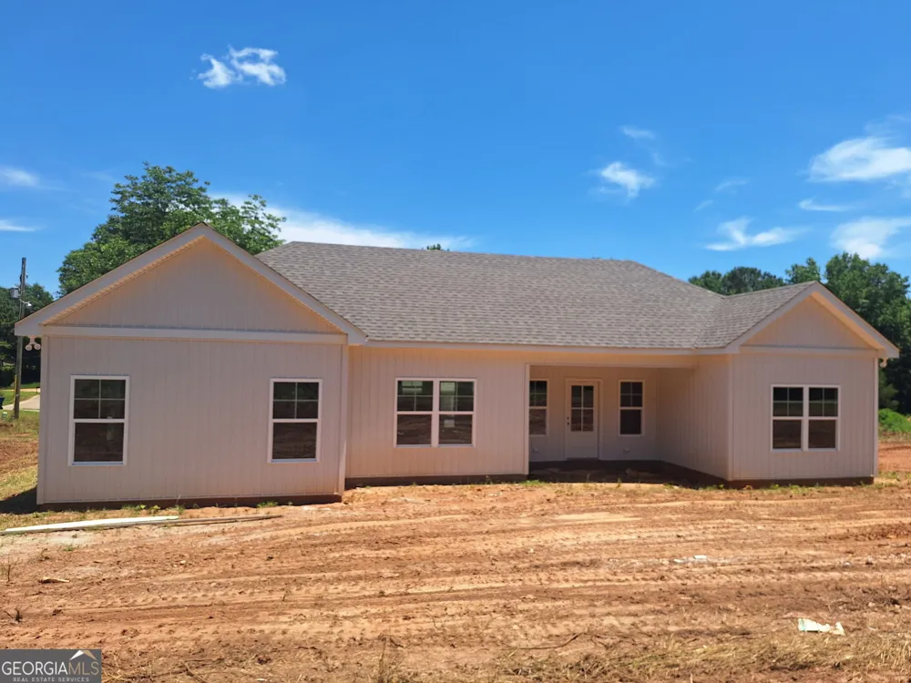 1390 Ben Brown RD Valley, AL 36854
