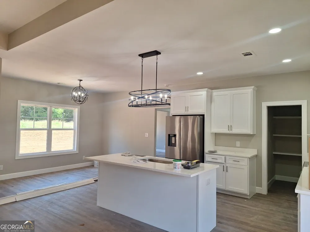 1390 Ben Brown RD Valley, AL 36854
