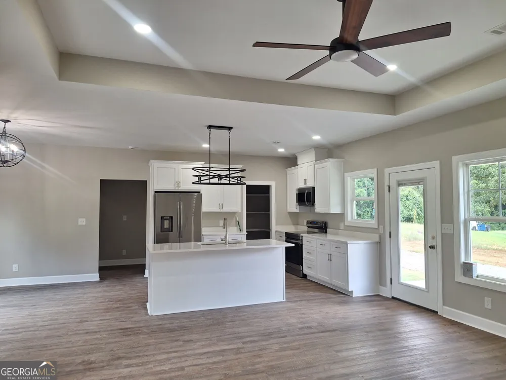 1390 Ben Brown RD Valley, AL 36854