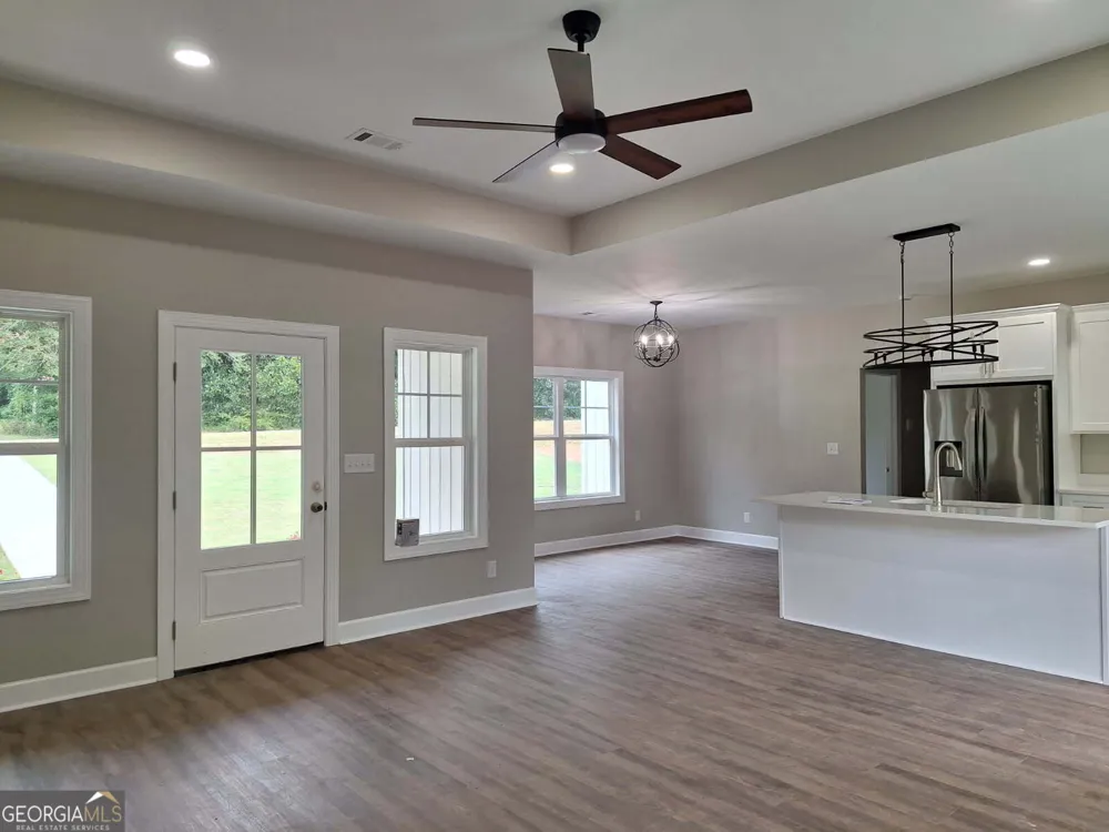 1390 Ben Brown RD Valley, AL 36854