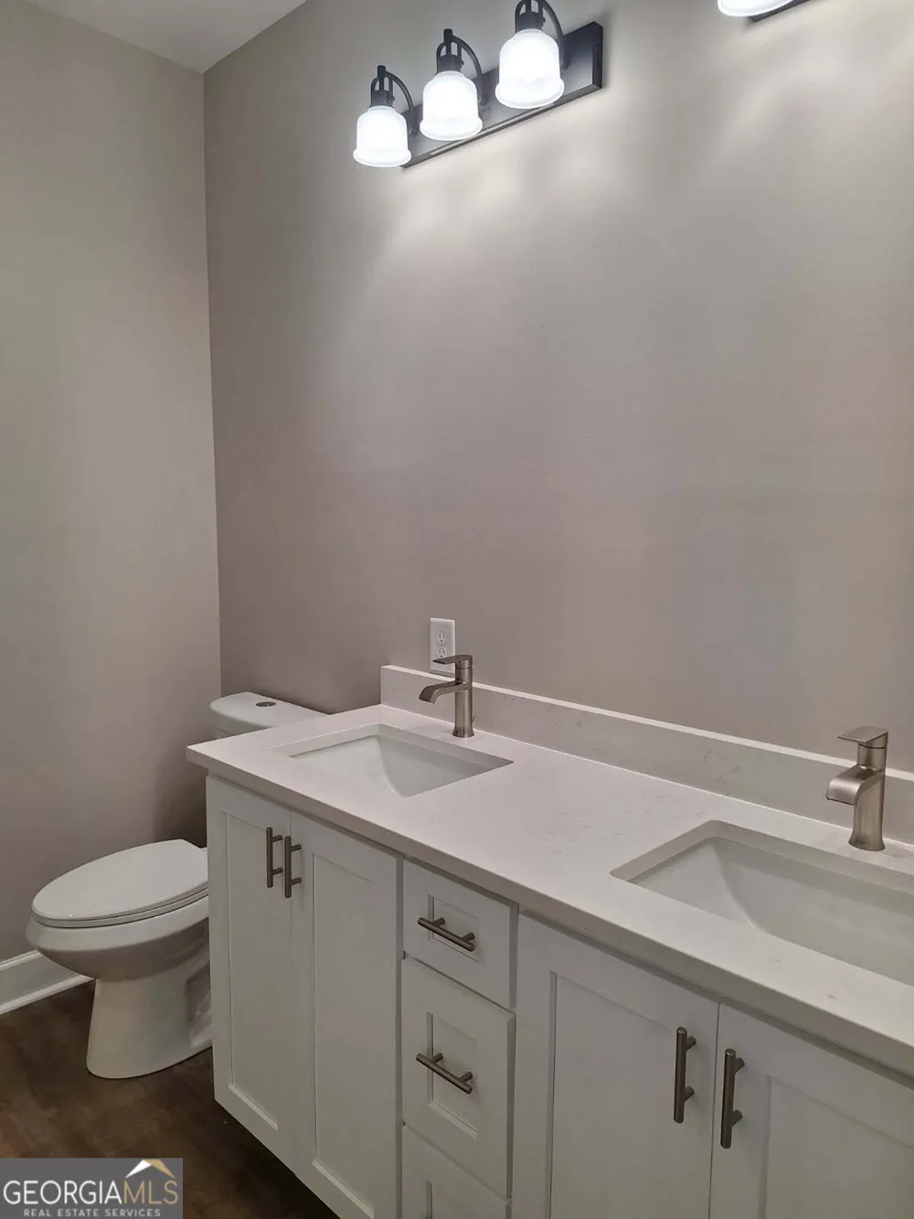 1390 Ben Brown RD Valley, AL 36854