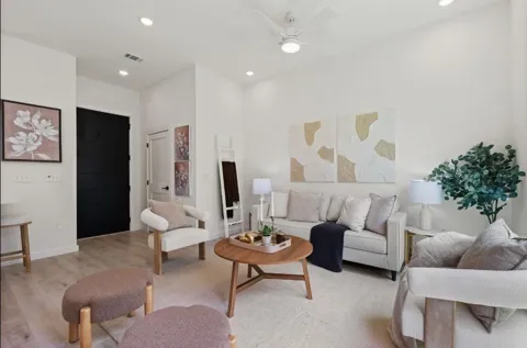 401 North Bluff #15101