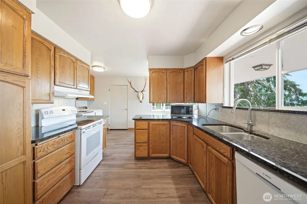 80 Summit Drive Kalama, WA 98625