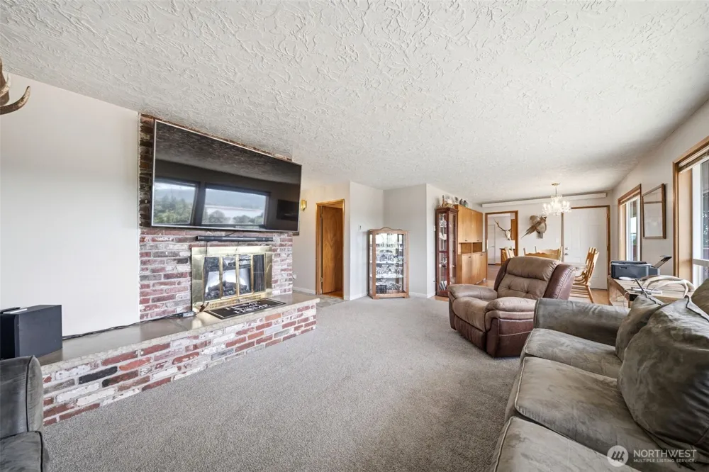 80 Summit Drive Kalama, WA 98625