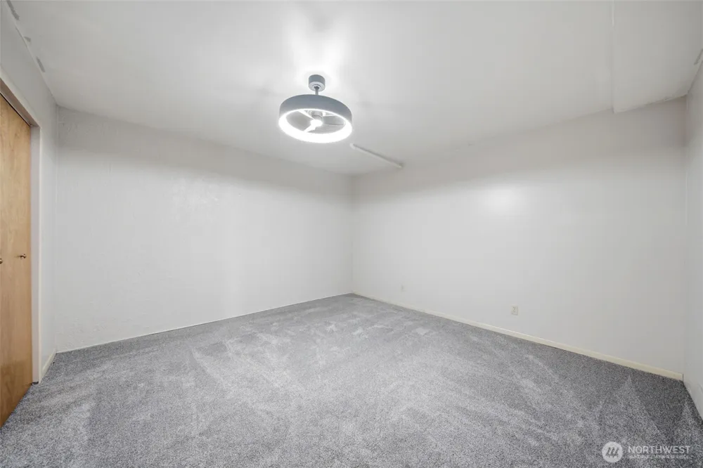 80 Summit Drive Kalama, WA 98625