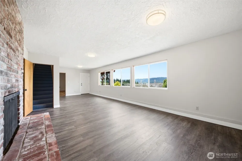 80 Summit Drive Kalama, WA 98625