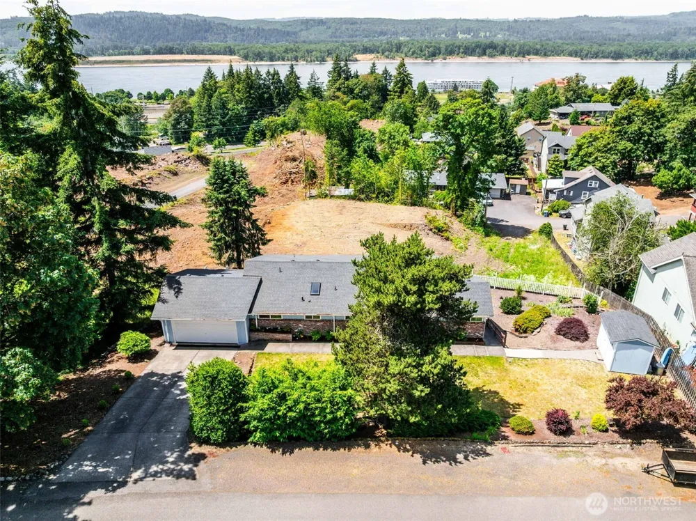 80 Summit Drive Kalama, WA 98625