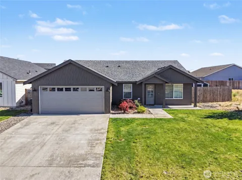 24 Parkside Loop