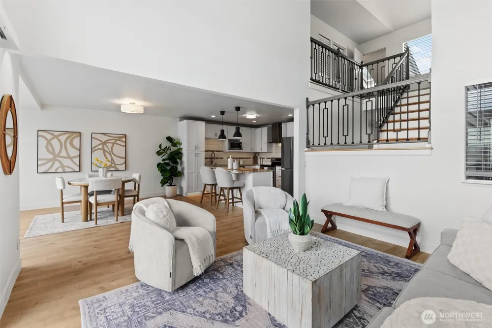 4 Lake Bellevue Drive #206 Bellevue, WA 98005