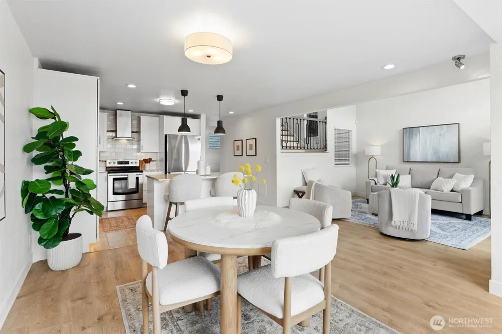 4 Lake Bellevue Drive #206 Bellevue, WA 98005