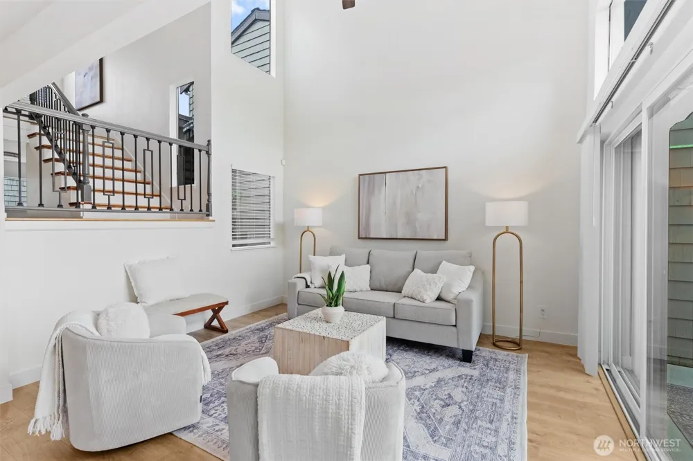 4 Lake Bellevue Drive #206 Bellevue, WA 98005