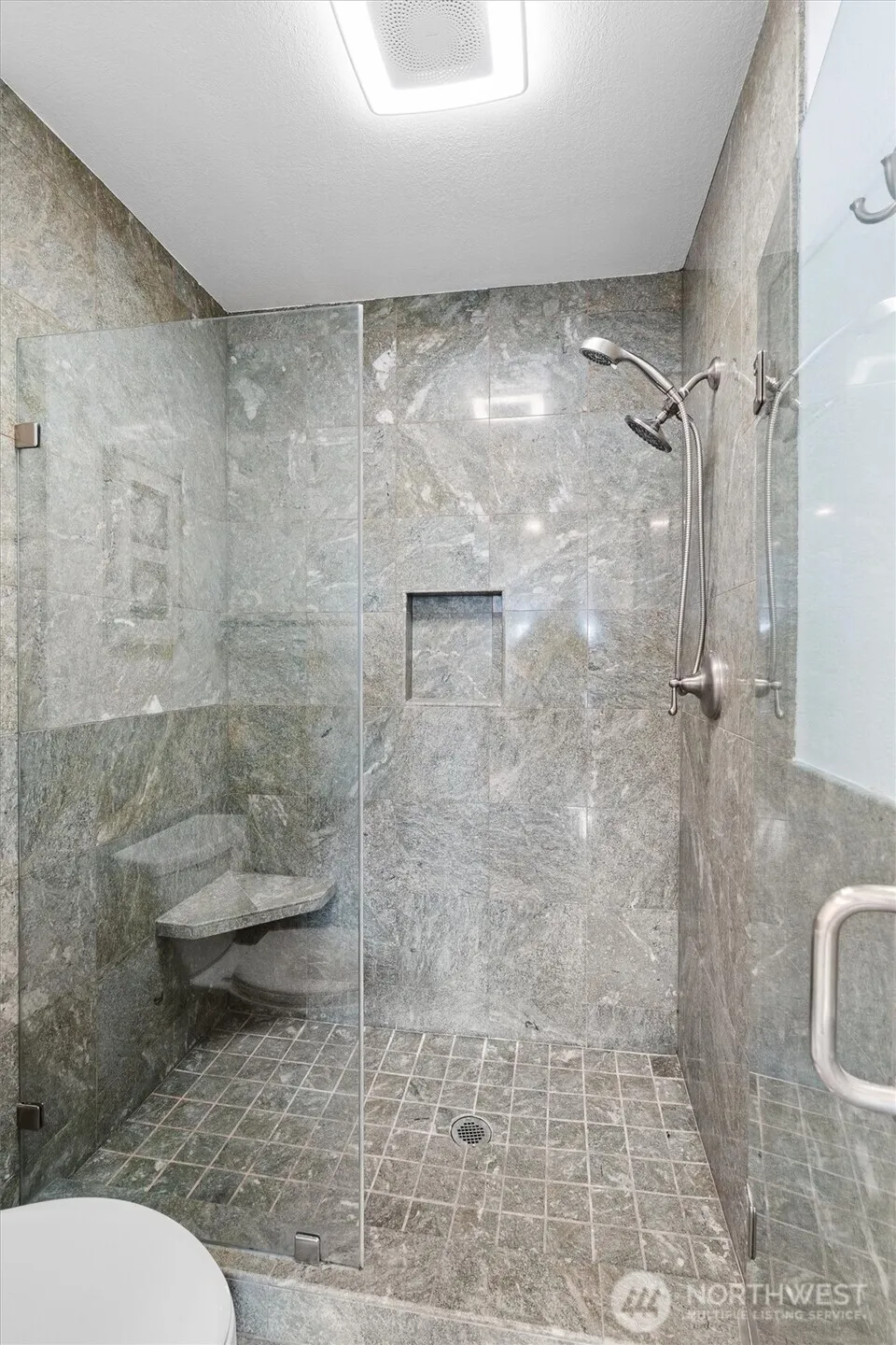4 Lake Bellevue Drive #206 Bellevue, WA 98005