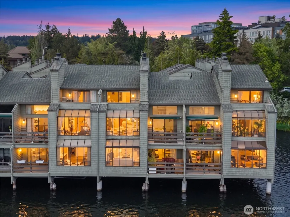 4 Lake Bellevue Drive #206 Bellevue, WA 98005