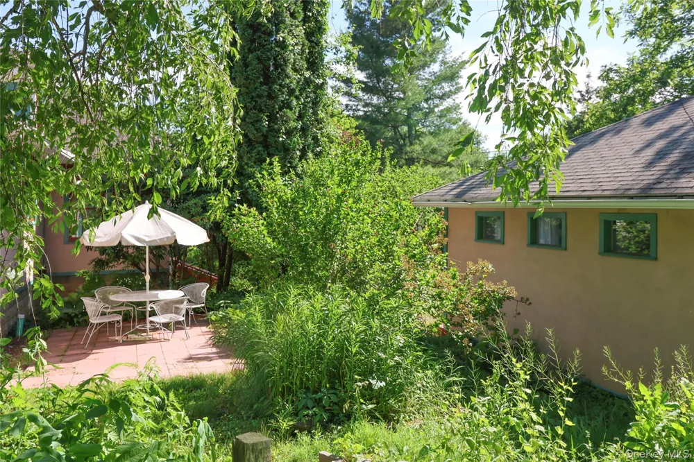 4320 Rte. 209 Stone Ridge, NY 12484