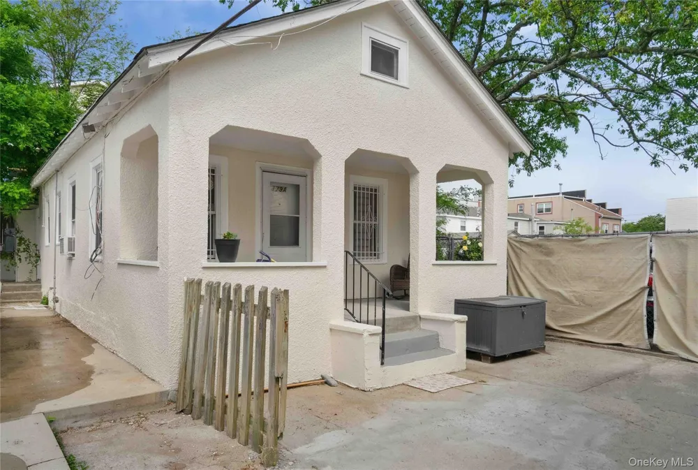 179A Beach 26th Street Far Rockaway, NY 11691