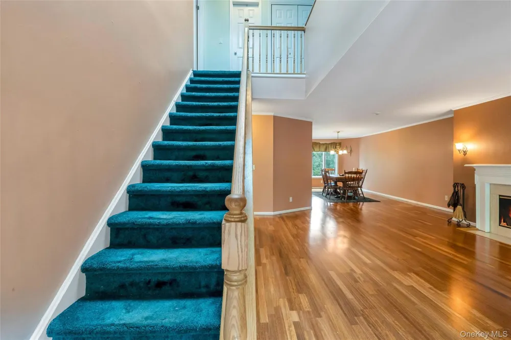 22 Kettle Hole Road Manorville, NY 11949