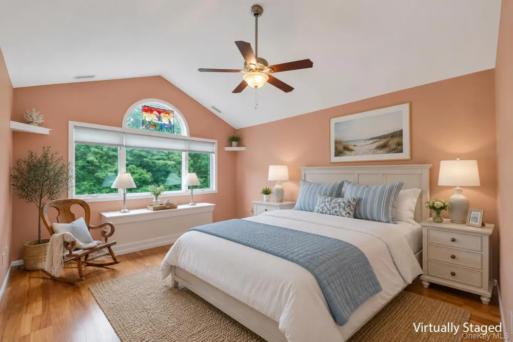 22 Kettle Hole Road Manorville, NY 11949