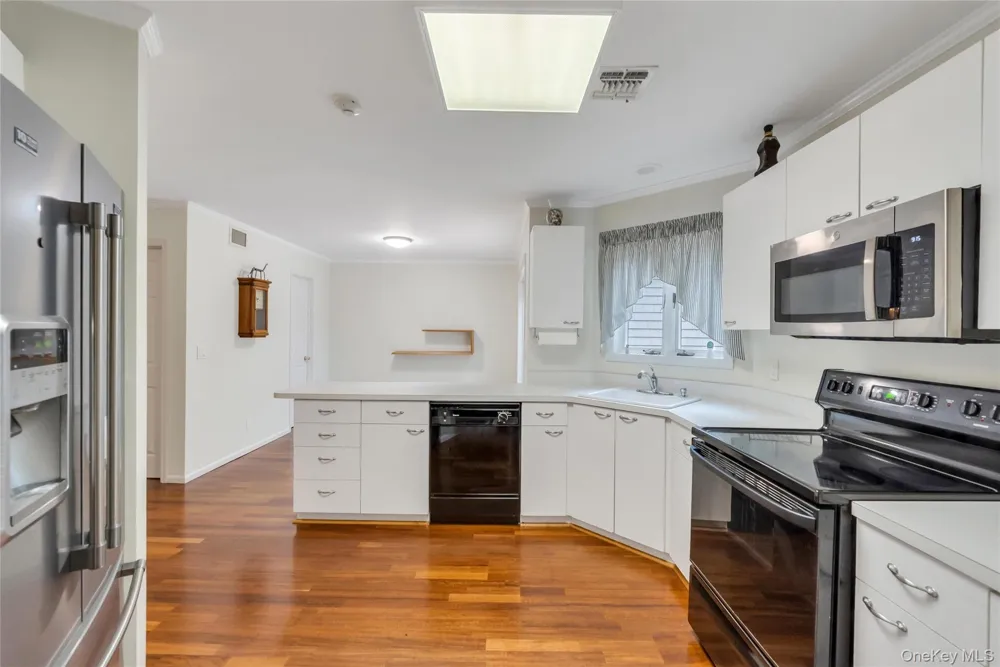 22 Kettle Hole Road Manorville, NY 11949